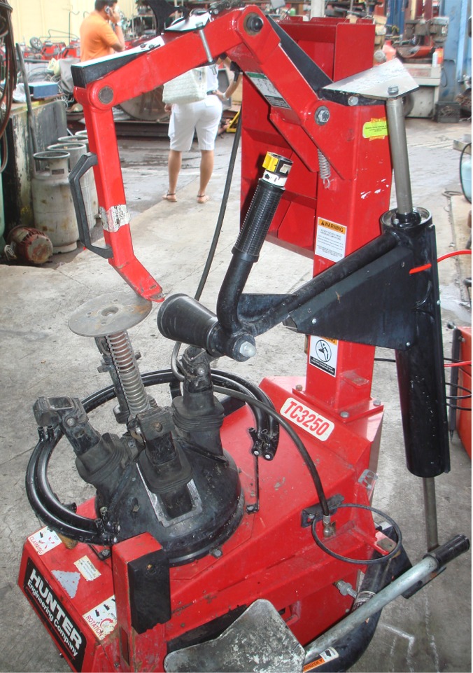 tire changer, tyre changer, motorcycle tire changer,wheel service